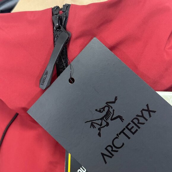 Arc'teryx Orange-red two-in-one jacket - Picture 7 of 7